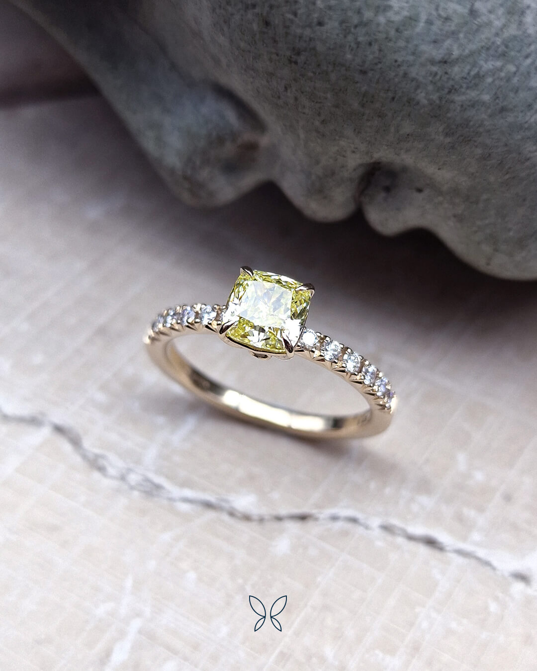Diamante fancy yellow